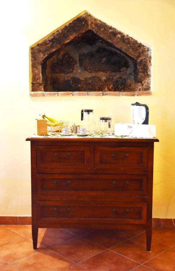 Il Peperino Guesthouse Viterbo Eksteriør billede