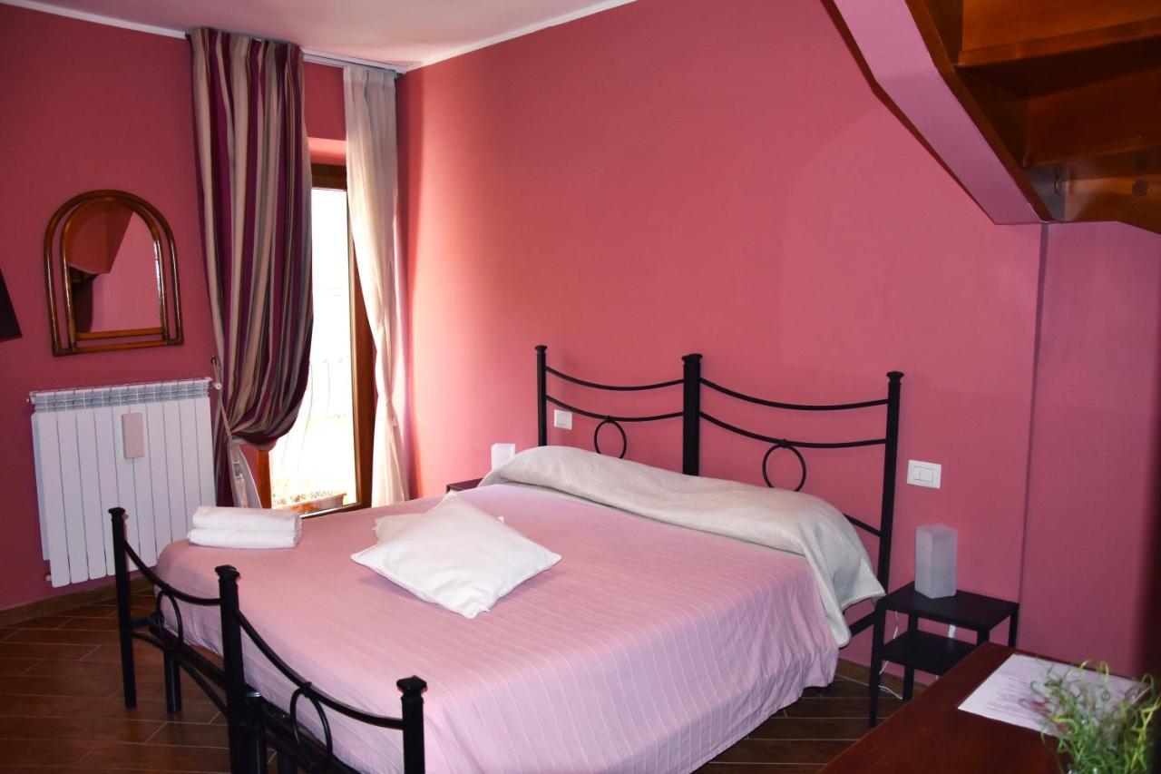 Il Peperino Guesthouse Viterbo Eksteriør billede